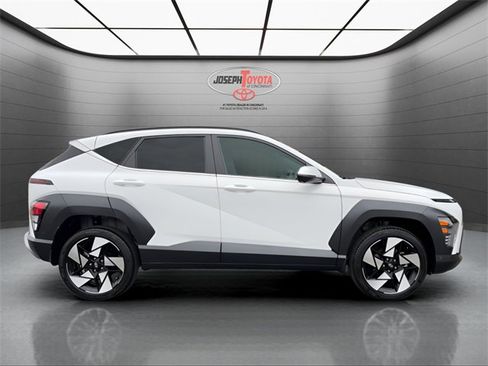 Used 2024 Hyundai Kona Limited image 14