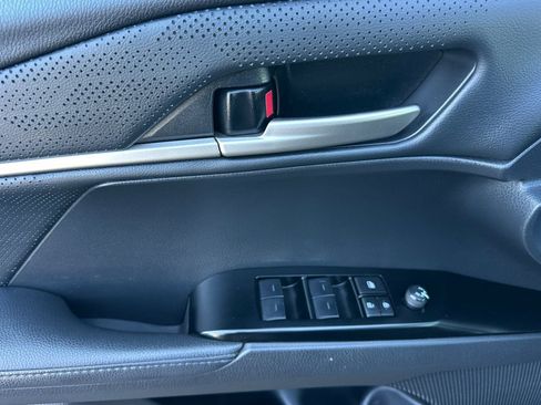 Used 2025 Toyota Camry XSE FWD image 11