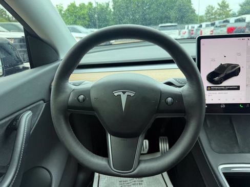 Used 2021 Tesla Model Y Performance AWD/4WD image 22