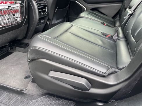 Used 2022 Jeep Grand Cherokee L Limited AWD/4WD image 11