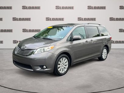Used 2017 Toyota Sienna XLE w/ XLE Navigation Package