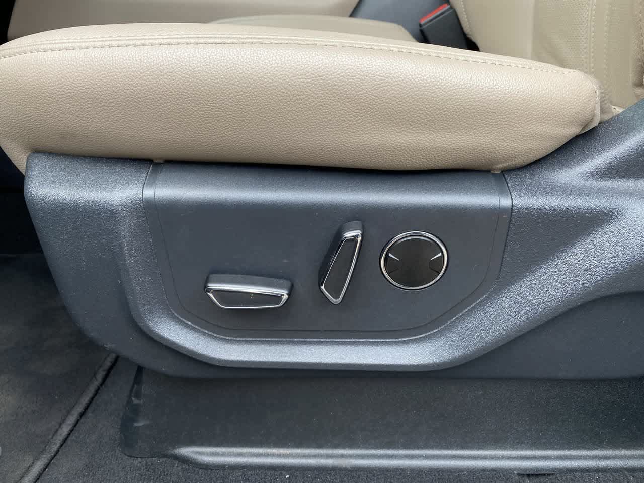 Used 2024 Ford Expedition Max Limited AWD/4WD image 15