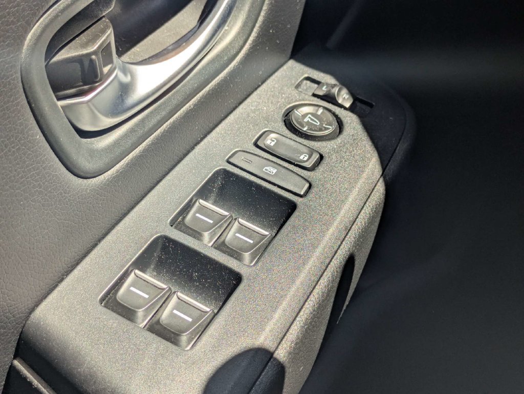 Used 2023 Honda Pilot Sport image 24