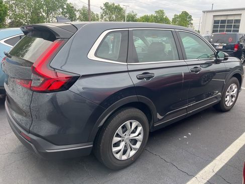 Used 2024 Honda CR-V LX image 4