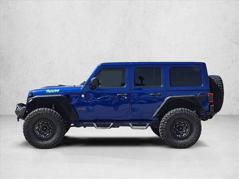 Used 2018 Jeep Wrangler Unlimited Sahara w/ Quick Order Package 24M Moab AWD/4WD image 8