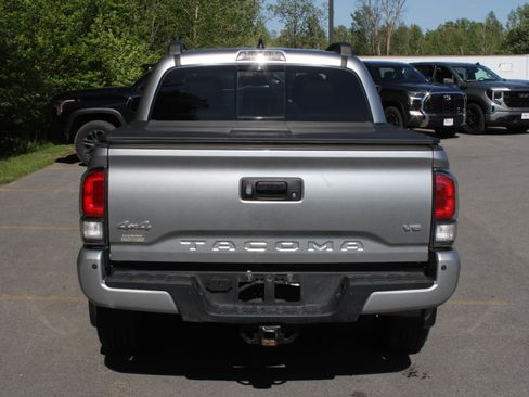 Used 2023 Toyota Tacoma Limited AWD/4WD image 6