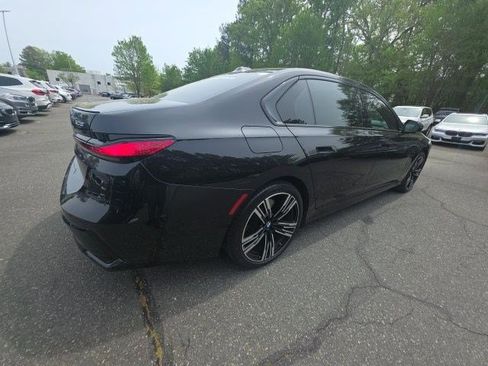 Certified 2025 BMW 750e xDrive image 14