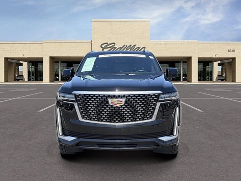 Certified 2022 Cadillac Escalade ESV Premium Luxury AWD/4WD image 2