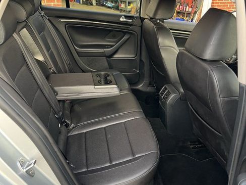Used 2013 Volkswagen Jetta TDI FWD image 8