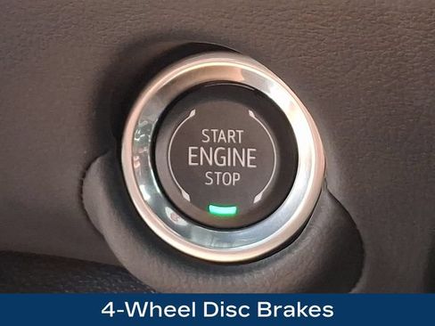 Used 2025 Chevrolet Suburban Premier AWD/4WD image 17