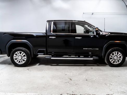 Used 2020 GMC Sierra 2500 Denali w/ Denali Ultimate Package AWD/4WD image 7