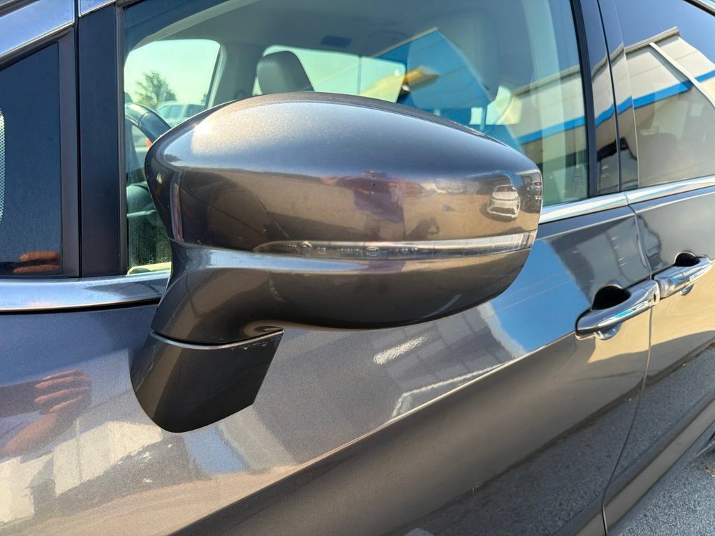 Used 2021 Chrysler Pacifica Touring-L FWD image 10