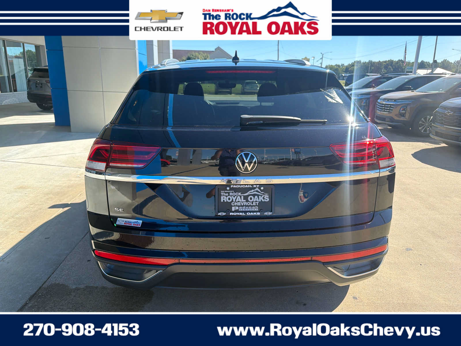 Used 2021 Volkswagen Atlas Cross Sport SE FWD image 4