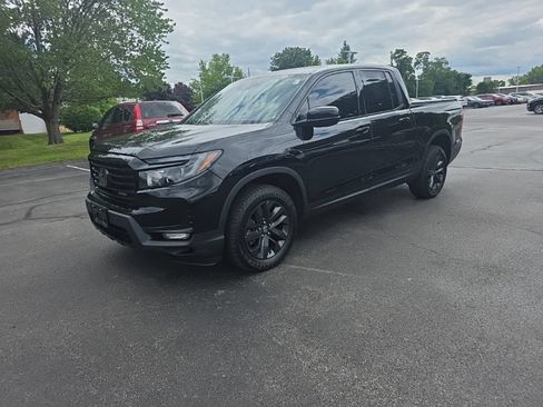 Used 2022 Honda Ridgeline Sport image 3