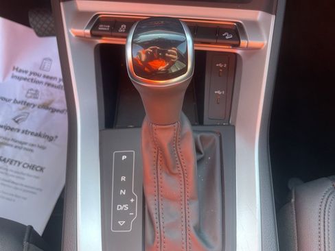 Used 2025 Audi Q3 2.0T Premium image 22