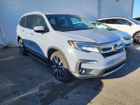Used 2022 Honda Pilot Touring image 3