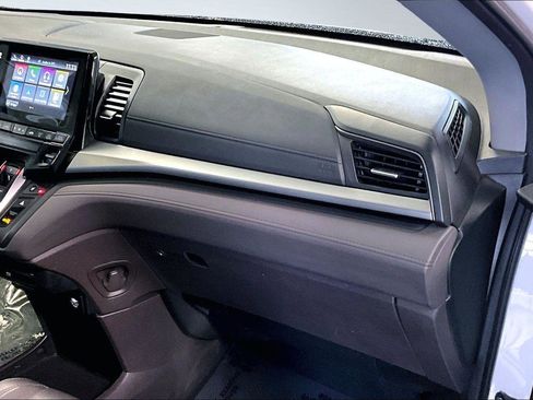 Used 2020 Honda Odyssey EX-L image 22