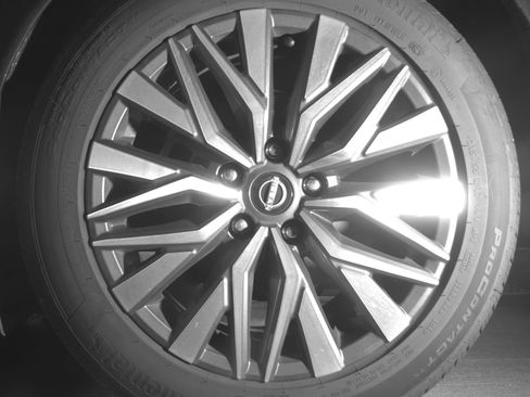 Used 2025 Nissan Altima 2.5 SV FWD image 14