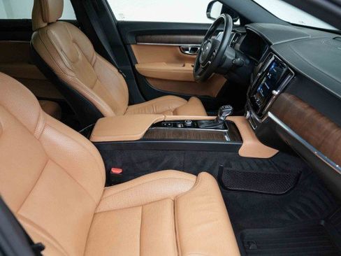 Used 2021 Volvo V90 T6 Inscription w/ Climate Package image 20