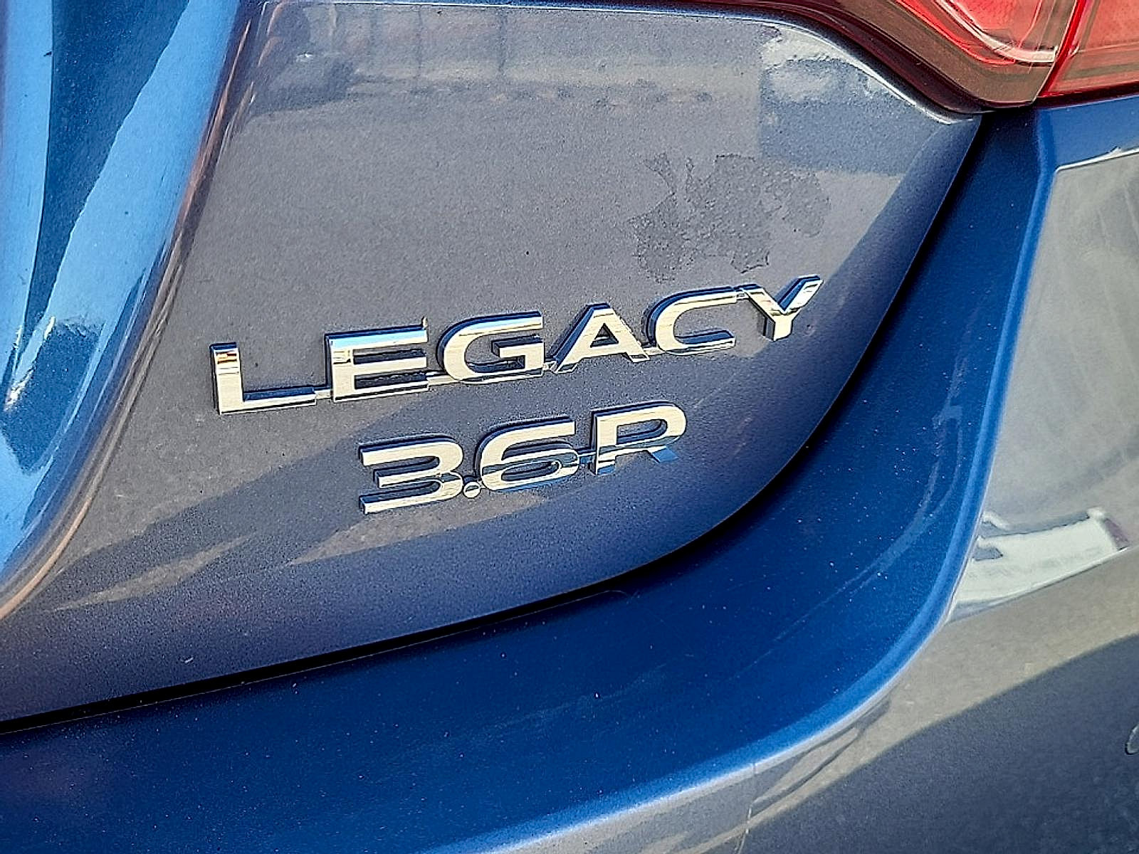 Used 2018 Subaru Legacy 3.6R Limited AWD/4WD image 31
