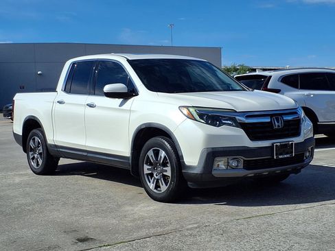 Used 2019 Honda Ridgeline RTL-E image 2