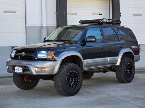 Used 2001 Toyota 4Runner Limited AWD/4WD image 4