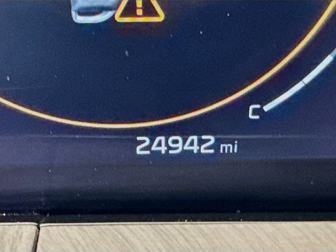 Used 2022 Kia Telluride S image 13