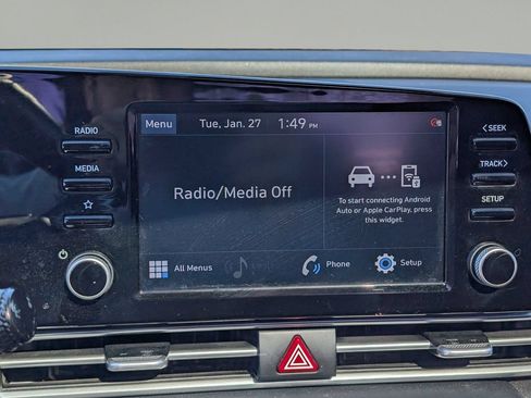 Used 2021 Hyundai Elantra SEL w/ Convenience + Premium Package FWD image 20