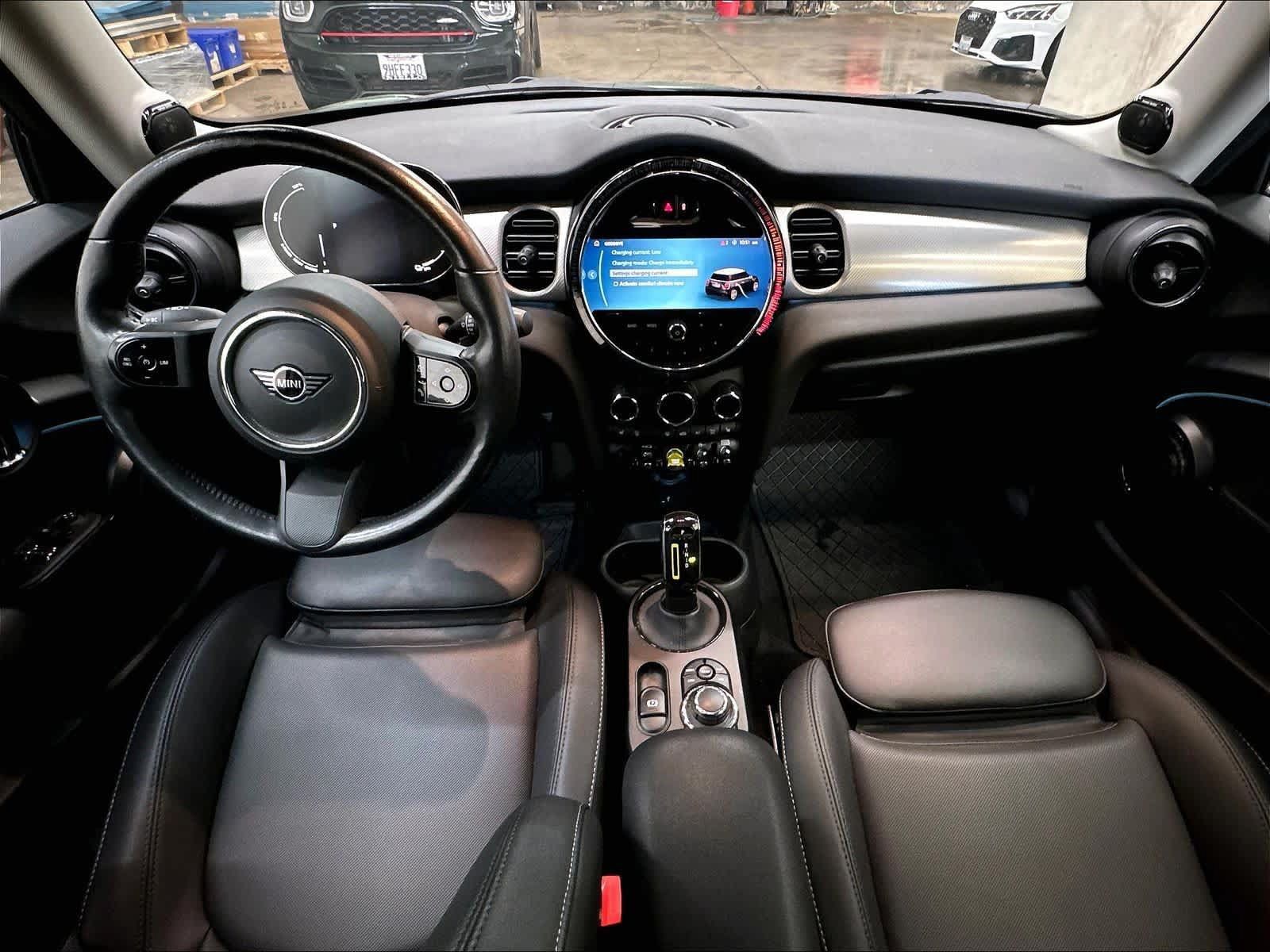 Used 2024 MINI Cooper SE FWD image 18