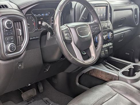Used 2020 GMC Sierra 1500 Denali w/ Denali Ultimate Package AWD/4WD image 7