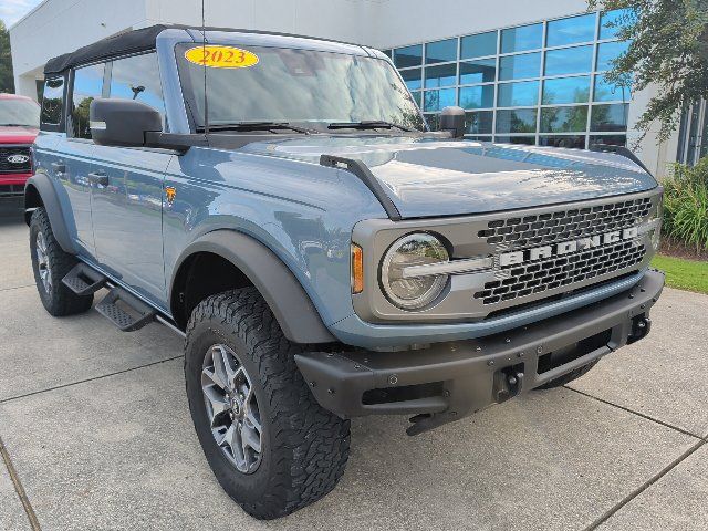Used 2023 Ford Bronco Badlands AWD/4WD image 1