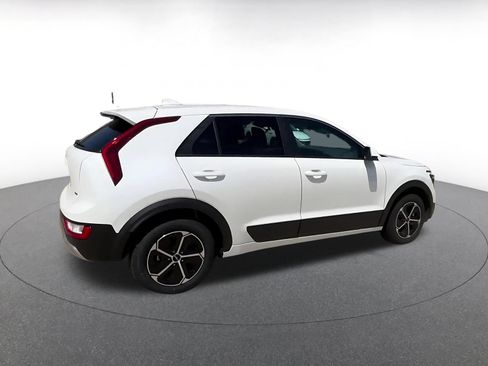 Used 2026 Kia Niro LX FWD image 15