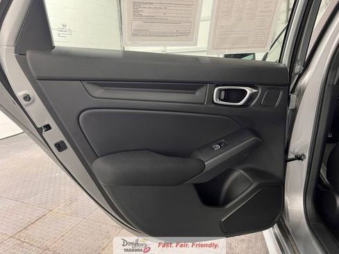 Used 2025 Honda Civic Sport image 33