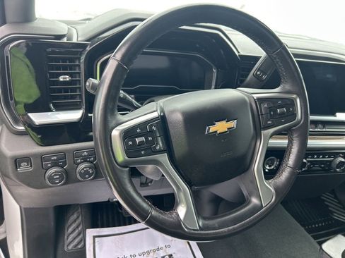 Used 2022 Chevrolet Silverado 1500 LT AWD/4WD image 13