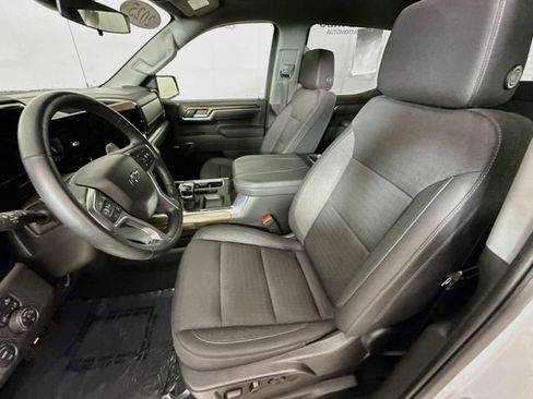 Used 2025 Chevrolet Silverado 1500 LT Trail Boss w/ Convenience Package II AWD/4WD image 23