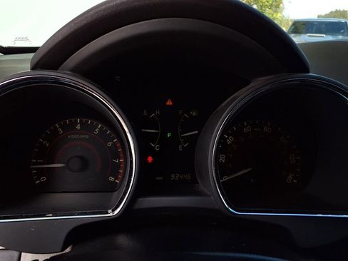 Used 2012 Toyota Highlander FWD image 13