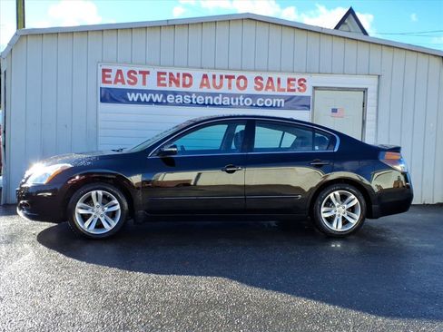 Used 2012 Nissan Altima 3.5 SR w/ Sport Pkg image 2