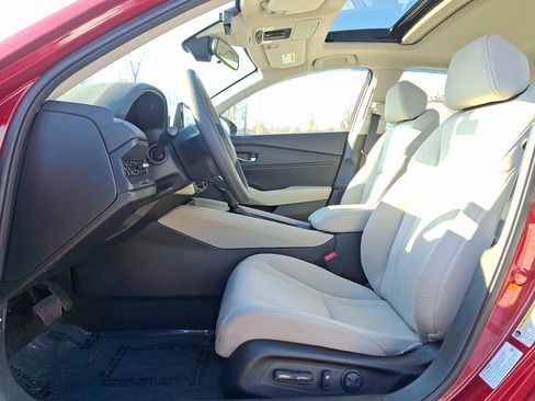 Used 2023 Honda Accord EX image 13