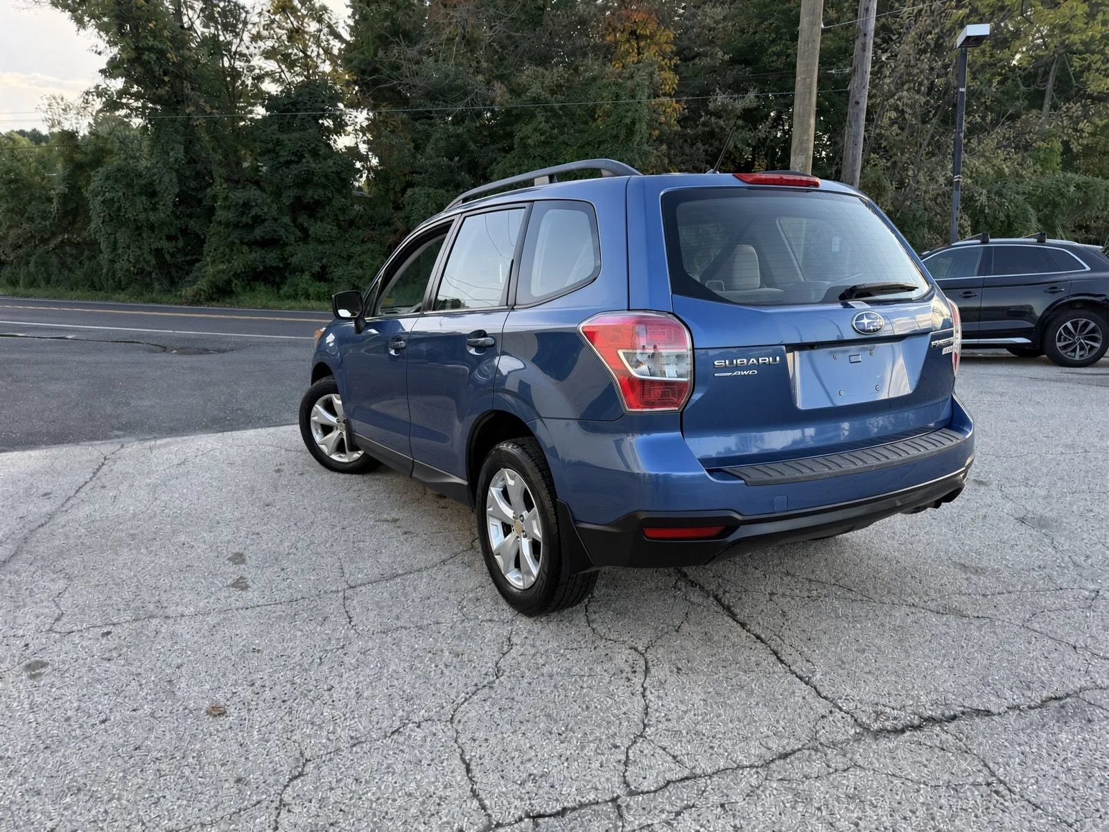 Used 2015 Subaru Forester 2.5i w/ Alloy Wheel Package AWD/4WD image 7