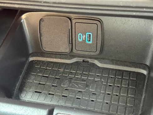 Used 2024 Ford Bronco Outer Banks AWD/4WD image 31