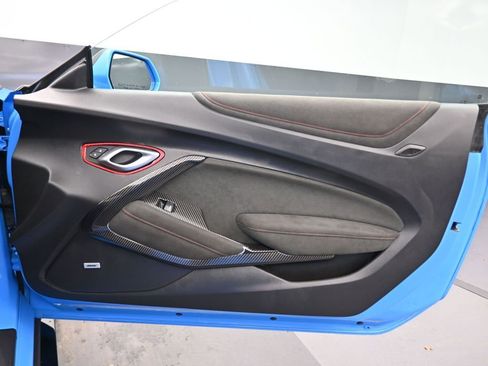 Used 2022 Chevrolet Camaro ZL1 image 34