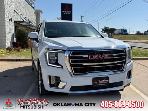 Used 2023 GMC Yukon SLT w/ SLT Premium Package image 1