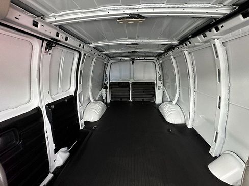 New 2025 Chevrolet Express 2500 w/ Driver Convenience Package image 15