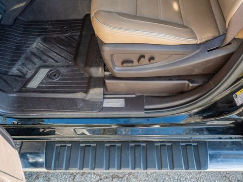 Used 2019 GMC Sierra 2500 Denali w/ Duramax Plus Package image 18