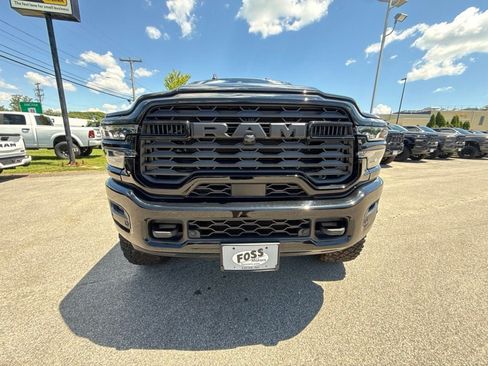 New 2025 RAM 2500 Big Horn AWD/4WD image 8