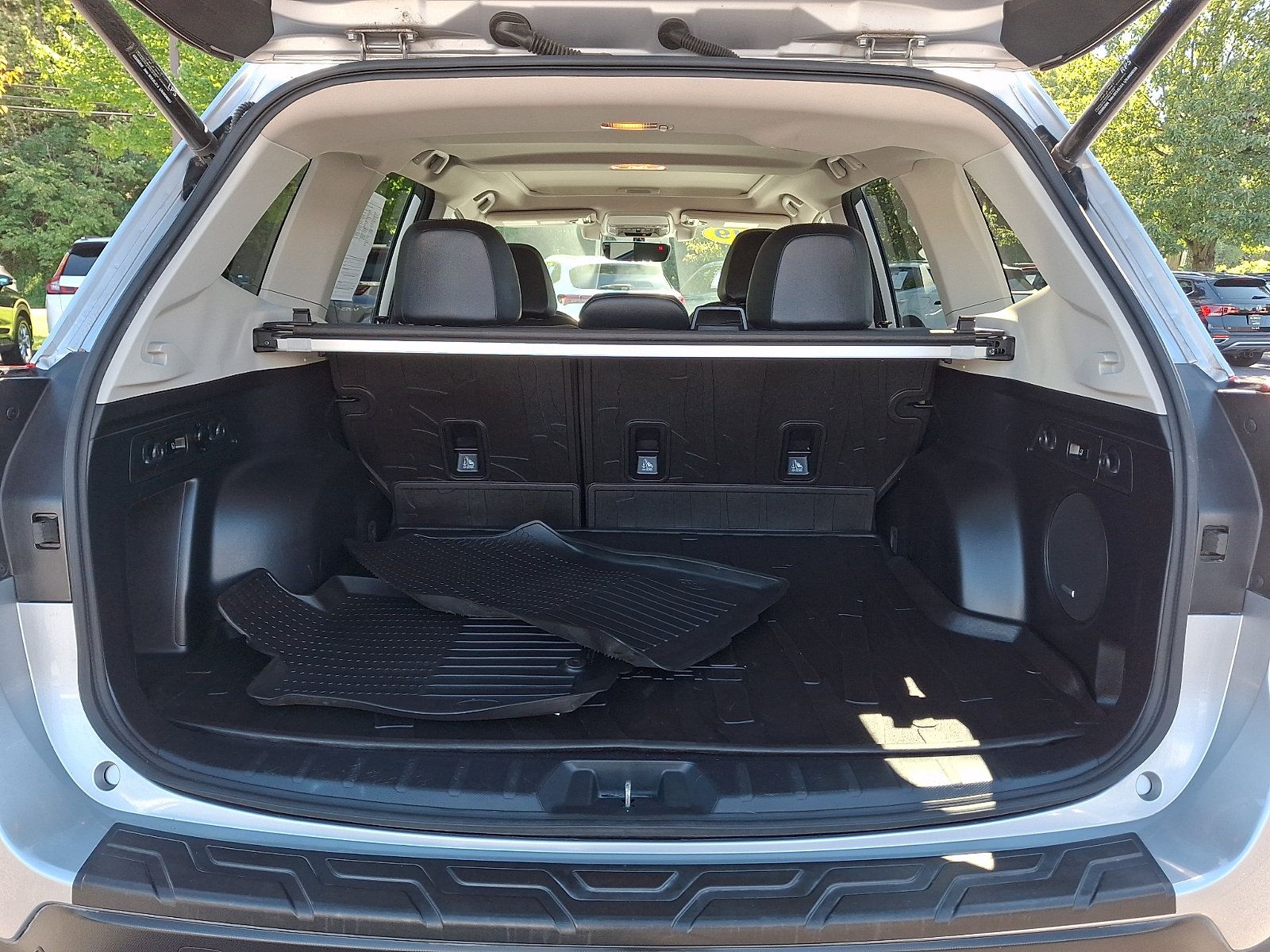 Used 2019 Subaru Forester Touring AWD/4WD image 32