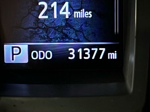 Used 2019 Toyota Tacoma SR w/ SR Convenience Package image 16