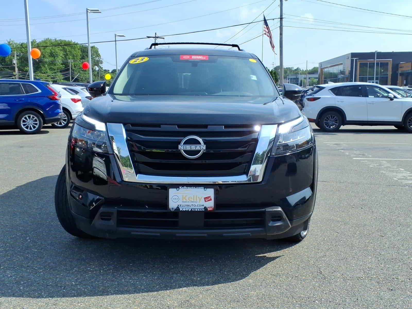 Certified 2023 Nissan Pathfinder SV w/ SV Premium Package AWD/4WD image 2