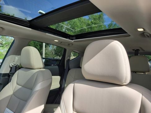 Used 2024 Nissan Murano SL image 23