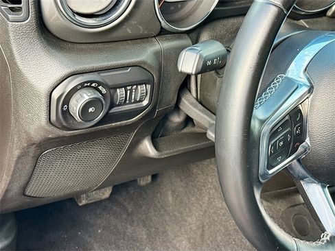 Used 2021 Jeep Wrangler Unlimited Sahara image 11